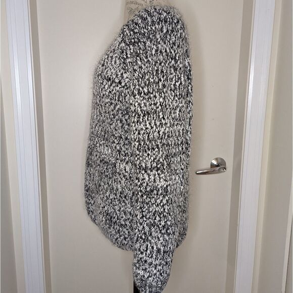 Vintage Chunky Knit Sweater - Picture 2 of 7